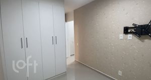 Image 6 - 833864