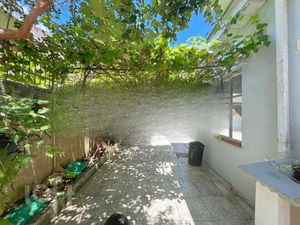 Image 16 - 833877