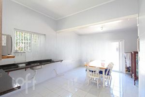 Image 5 - 833877