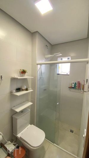 Image 19 - 833878