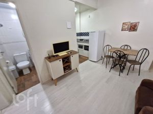 Image 4 - 833923