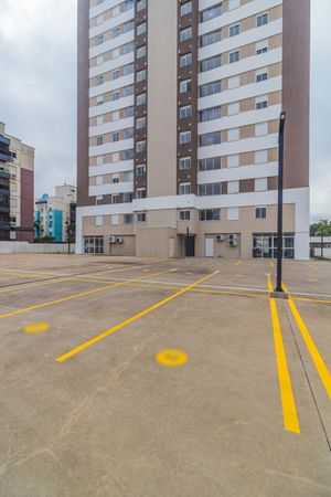 Image 25 - 834055
