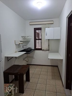 Image 7 - 834057