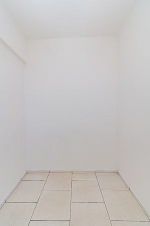 Image 9 - 834136