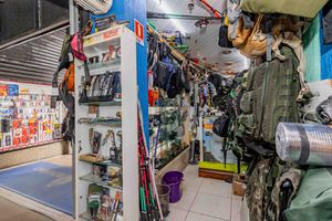 Image 4 - 834143