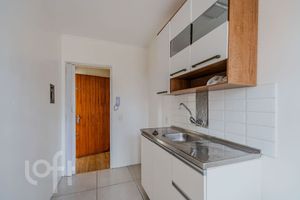 Image 14 - 834157