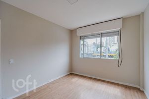 Image 1 - 834157