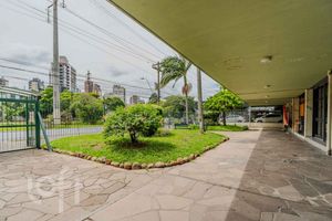 Image 30 - 834157