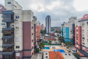 Image 24 - 834195