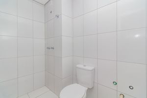 Image 12 - 834196
