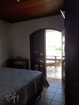 Image 5 - 834248