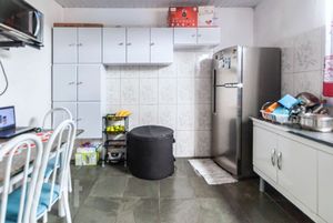 Image 23 - 834274