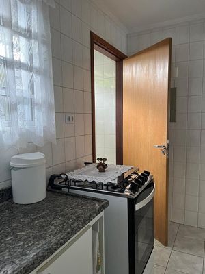 Image 4 - 834289