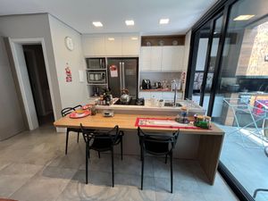 Image 26 - 834305