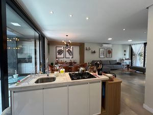 Image 23 - 834305