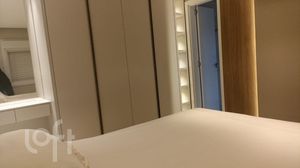 Image 12 - 834342