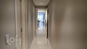 Image 7 - 834342