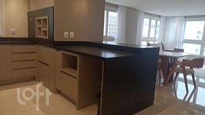 Image 5 - 834342