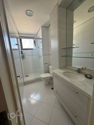 Image 10 - 834355
