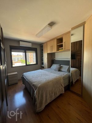 Image 9 - 834355