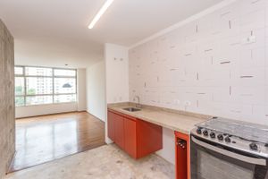 Image 33 - 834390