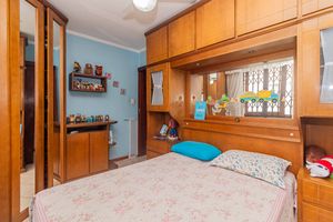 Image 15 - 834391