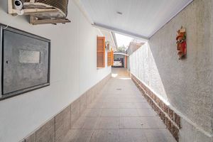 Image 39 - 834391