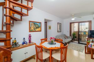 Image 3 - 834496