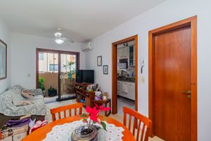 Image 4 - 834496