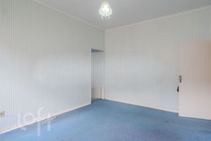 Image 32 - 834562