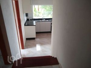 Image 4 - 834596