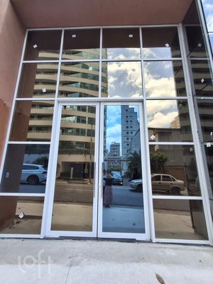 Image 10 - 834604