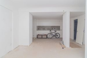 Image 9 - 834664