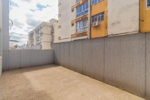 Image 4 - 834664