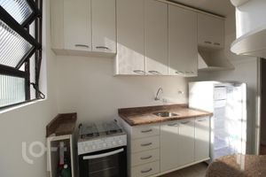 Image 11 - 834735