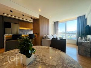 Image 8 - 834763