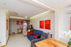 Image 3 - 834775