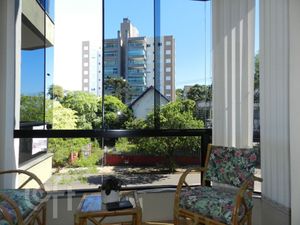 Image 6 - 834804