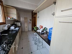 Image 32 - 834804
