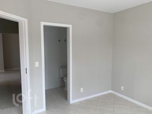 Image 19 - 834853