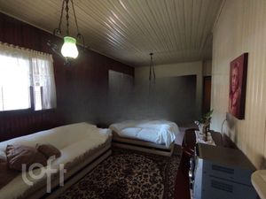 Image 4 - 834885