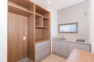 Image 9 - 834915