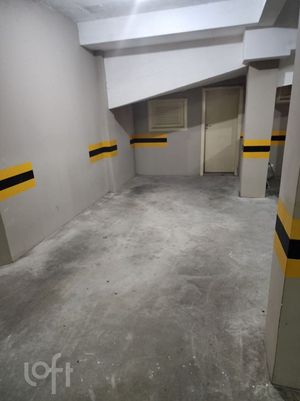Image 31 - 834917