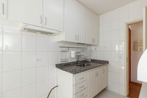 Image 27 - 834941
