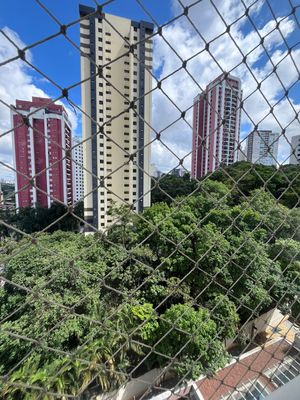 Image 5 - 834998