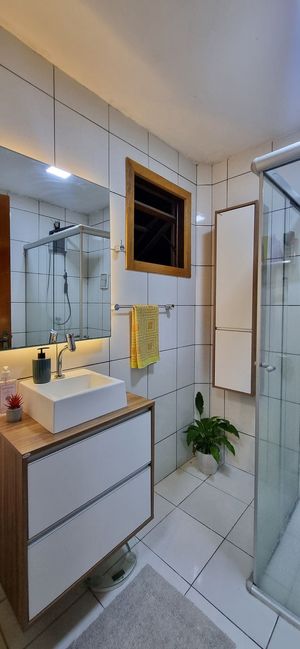 Image 15 - 835009