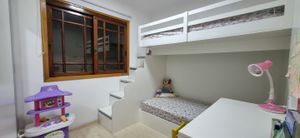 Image 9 - 835009