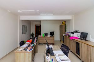 Image 4 - 835012