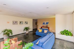 Image 31 - 835014