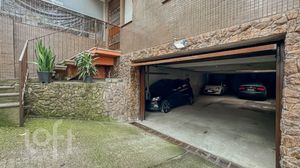 Image 10 - 835025